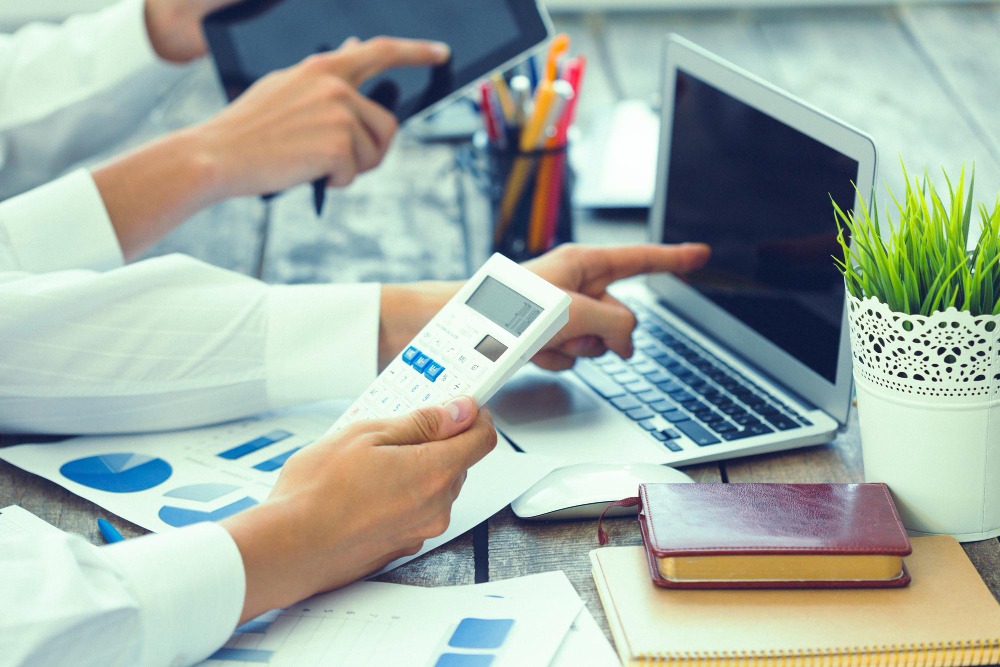 software akuntansi yang sering digunakan di perusahaan