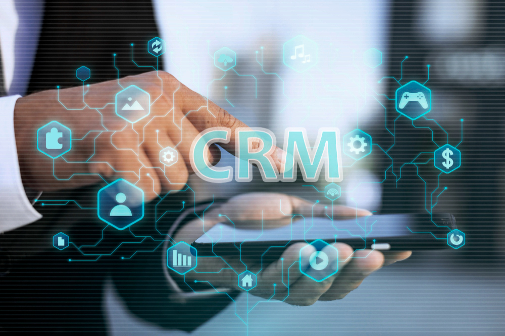 perbedaan erp dan crm